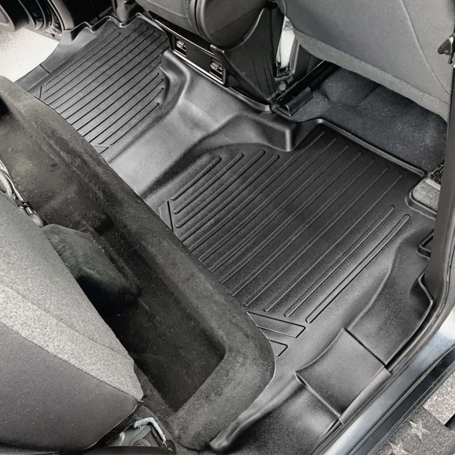 SMARTLINER Custom Fit Floor Liners Compatible With 2020-2025 Chevrolet Silverado 2500 HD | 3500 HD (Double Cab|Carpeted Flooring|1st Row Bench Seat|Without Over the Hump Coverage|with 2nd Row Underseat Storage)