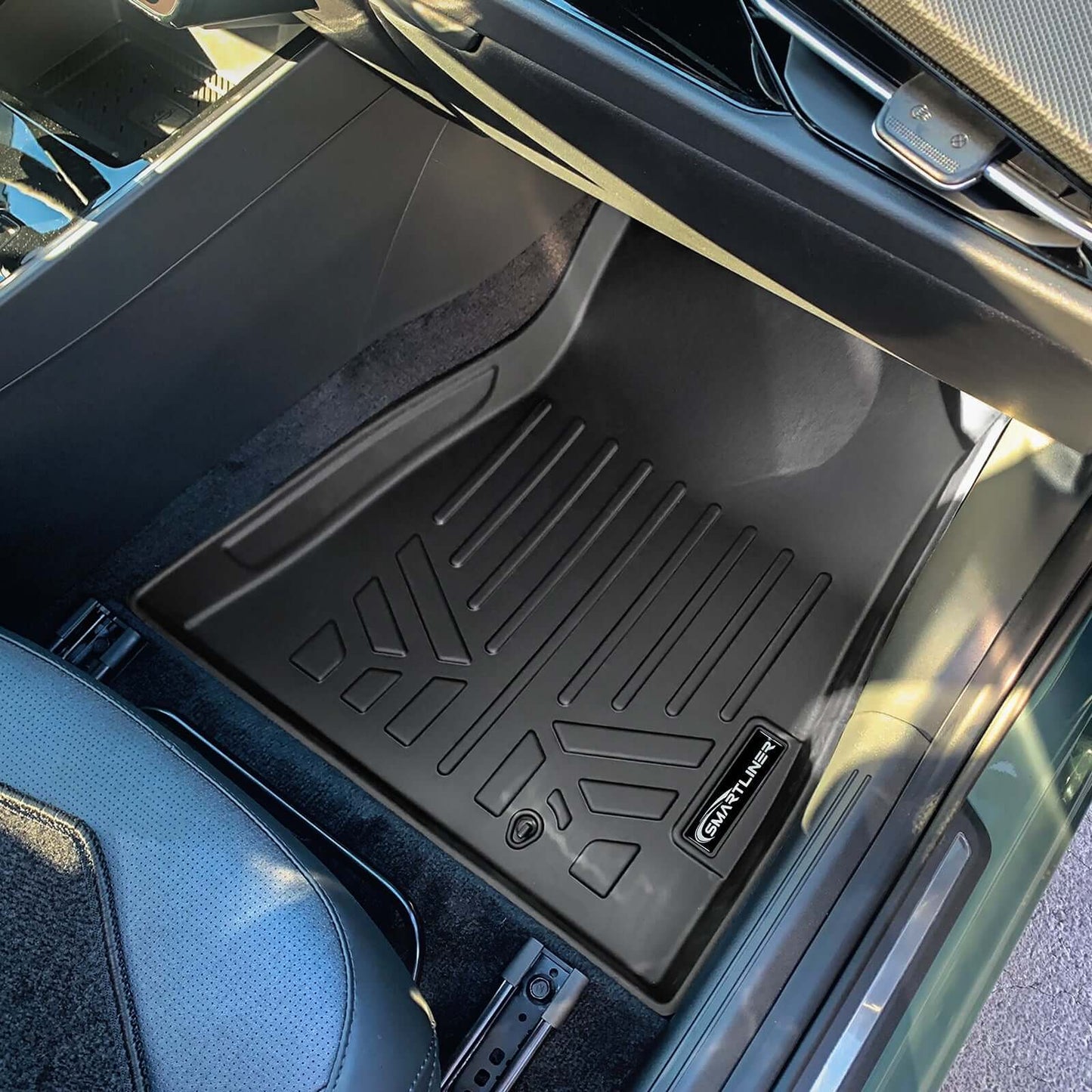 SMARTLINER Custom Fit Floor Liners For 2022-2025 Volkswagen Taos (FWD Models)