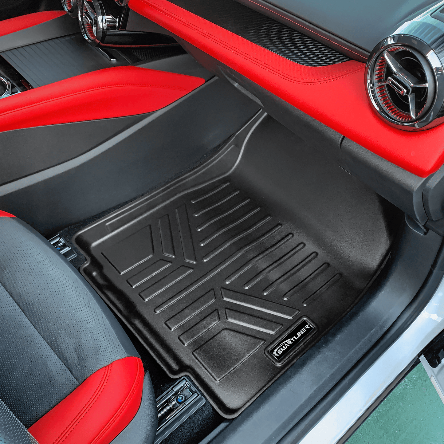 SMARTLINER Custom Fit Floor Liners For 2024 - 2025 Chevrolet Blazer EV